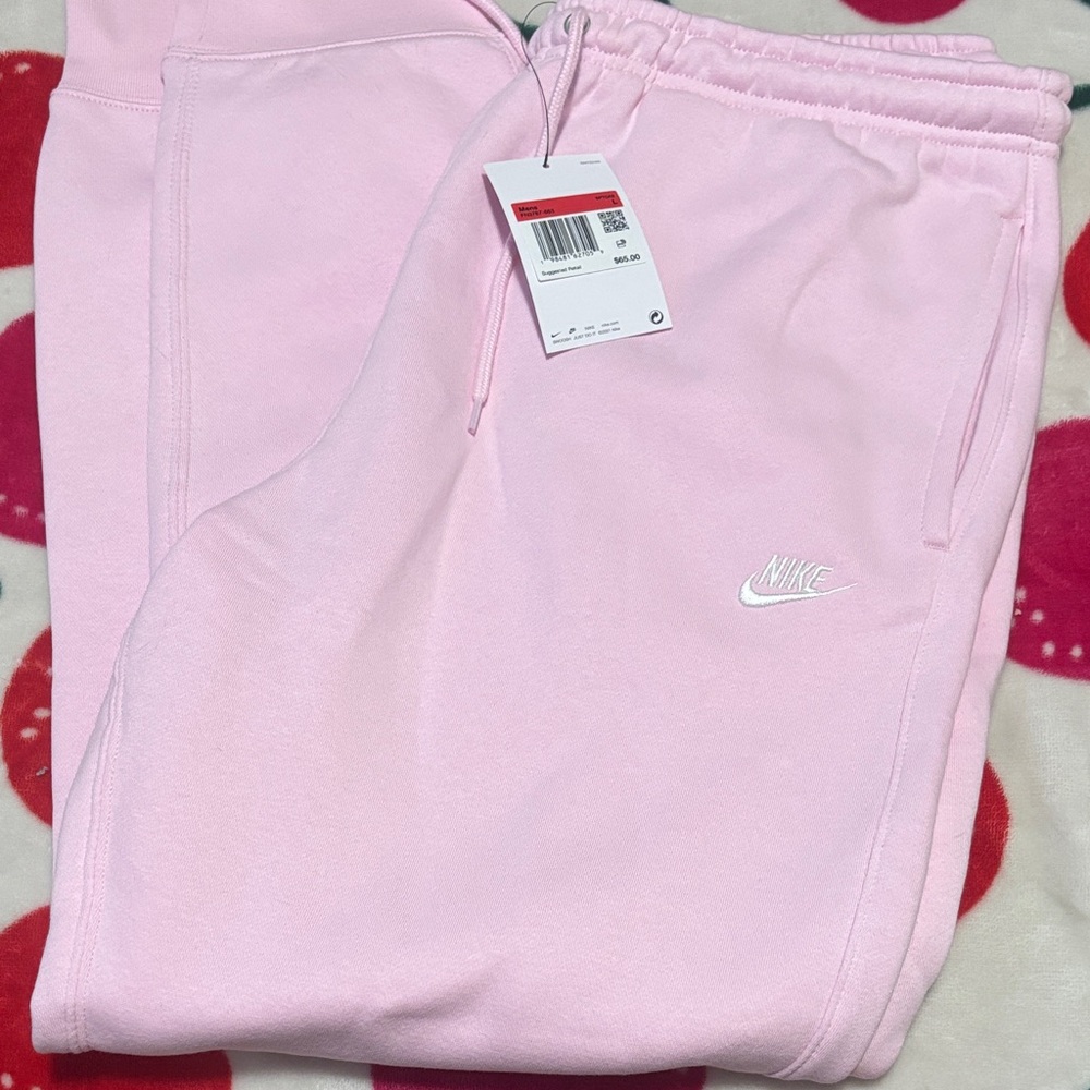 Nike men’s joggers brand new
